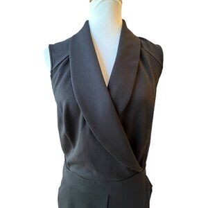 Womens Classic Sleeveless Jumpsuit with Collar Size L